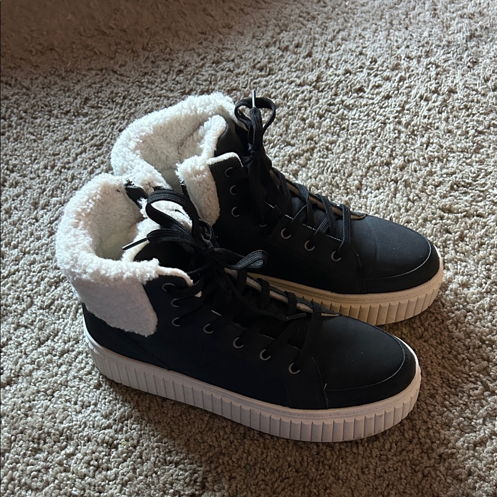 Serra Black and White Women's Sneakers